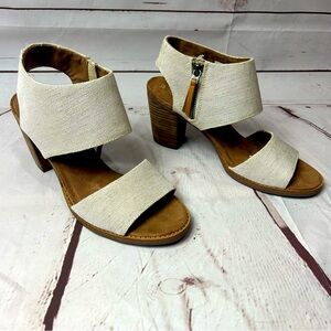 Toms canvas wooden block heel sandals. Size 9.